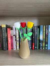 Jarrón con 3 flores decorativas