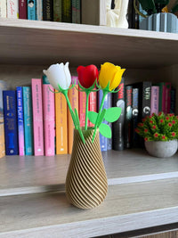 Jarrón con 3 flores decorativas